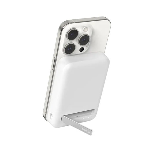 Belkin Powerbank Qi2 15W Wireless 8k Kick Stand White