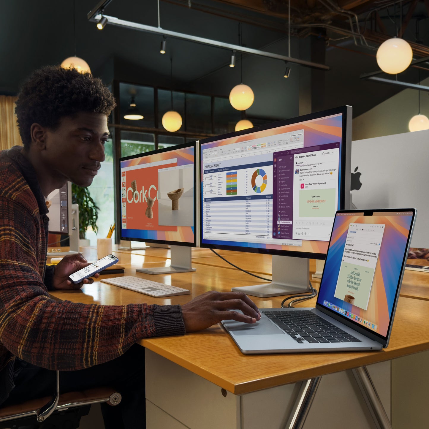 MacBook_Air_15-inch_M4_Midnight_PDP_Image_Position_8__en-AE