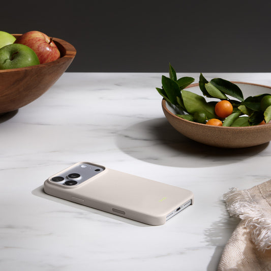 Beats_iPhone_17_Pro_Max_Case_with_MagSafe_and_Camera_Control_Lime_Stone_image_position_2