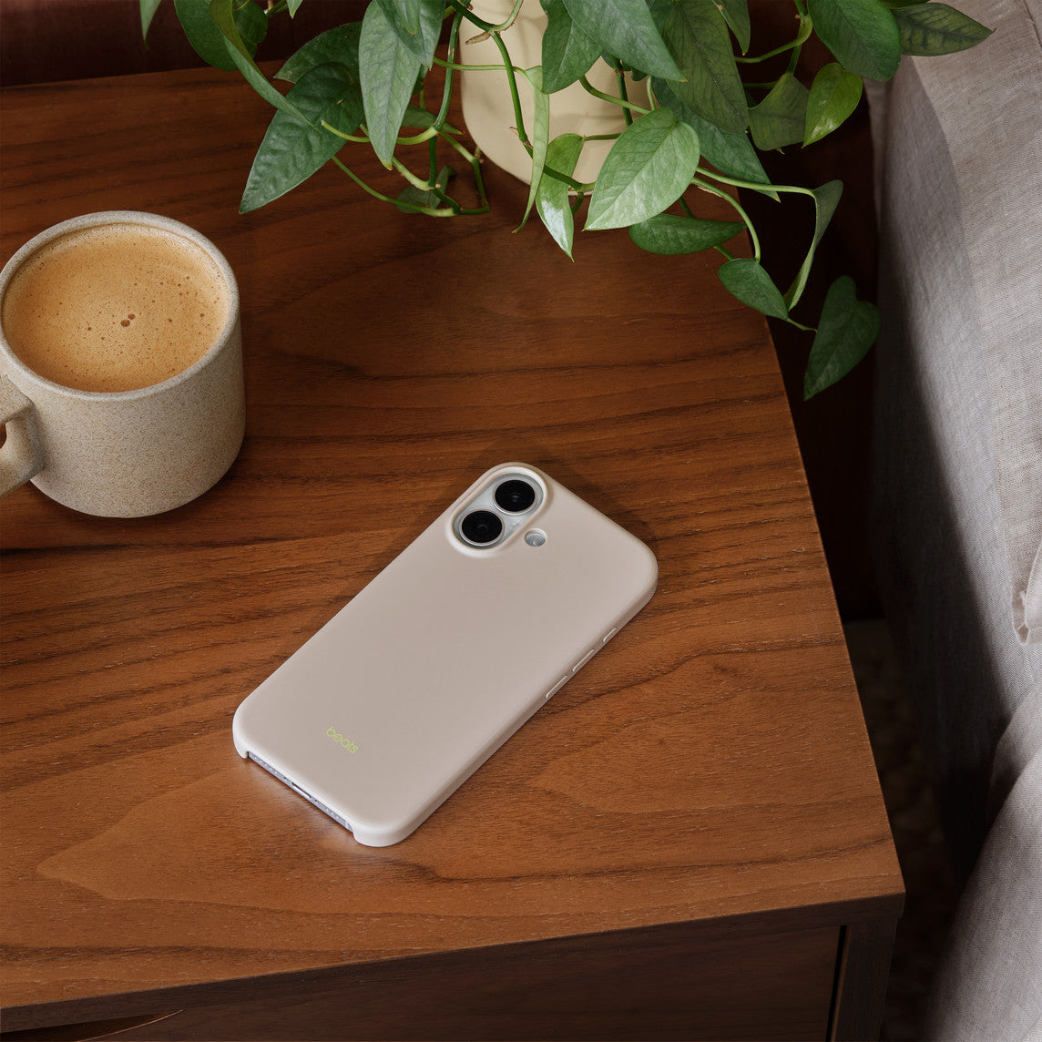 Beats iPhone 17 Case with MagSafe and Camera Control Lime Stone