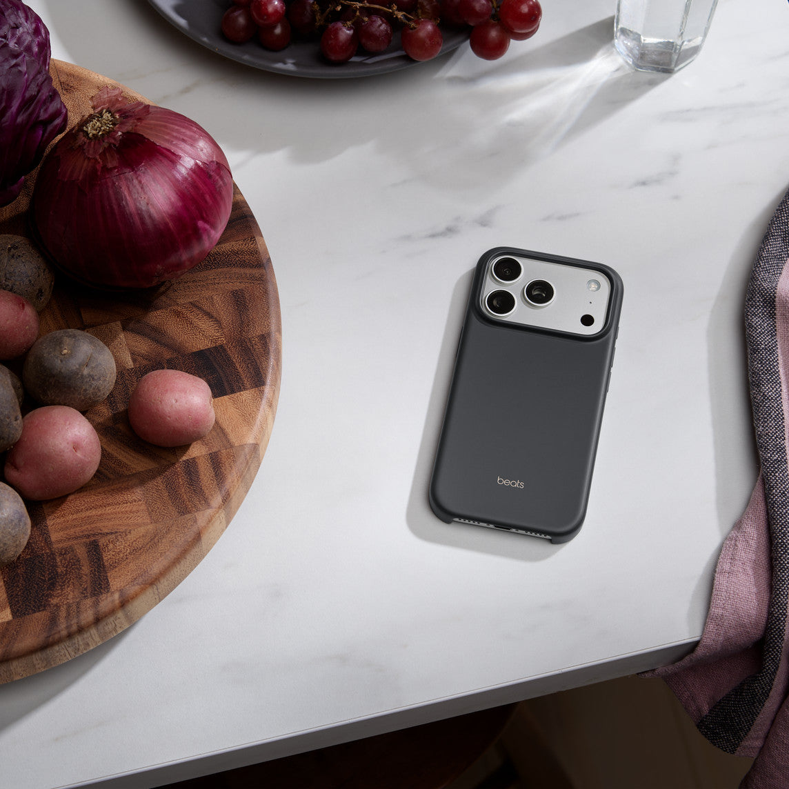 Beats iPhone 17 Pro Case with MagSafe and Camera Control Granite Gray