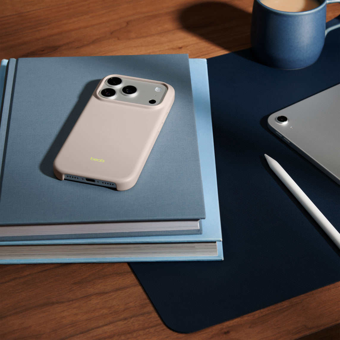 Beats iPhone 17 Pro Case with MagSafe and Camera Control Lime Stone