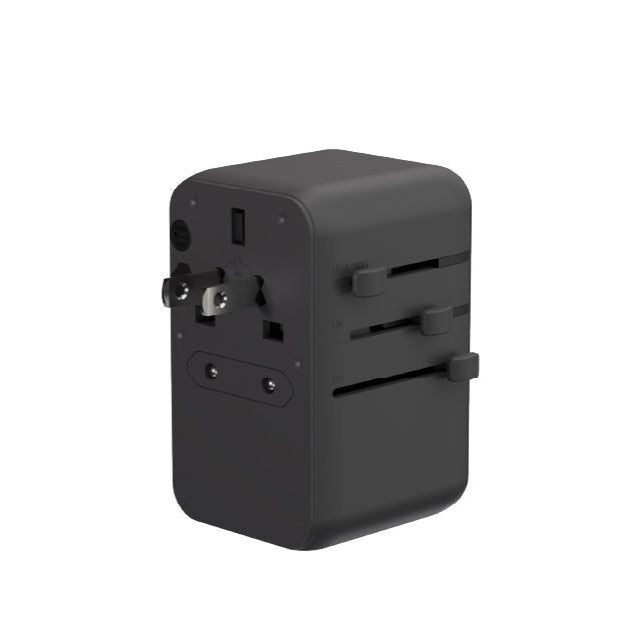 محول سفر عالمي T35L بقوة 35 وات من Adam elements مع كابل USB-C مدمج باللون الرمادي