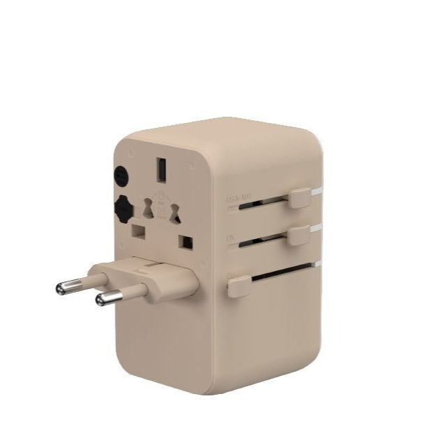 محول سفر عالمي T35L بقوة 35 وات من Adam Elements مع كابل USB-C مدمج باللون الذهبي