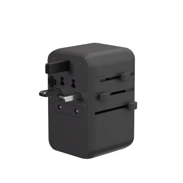 محول سفر عالمي T35L بقوة 35 وات من Adam elements مع كابل USB-C مدمج باللون الرمادي