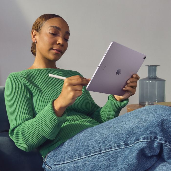 13-inch iPad Air: Apple M2 Chip Wi-Fi 256GB - Starlight