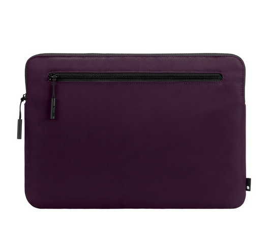 Incase Compact Sleeve in Flight Nylon for 15 and 16-inch MacBook Pro - Aubergine