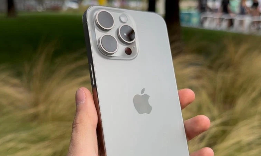 What is Photonic Engine on iPhone and how it works?