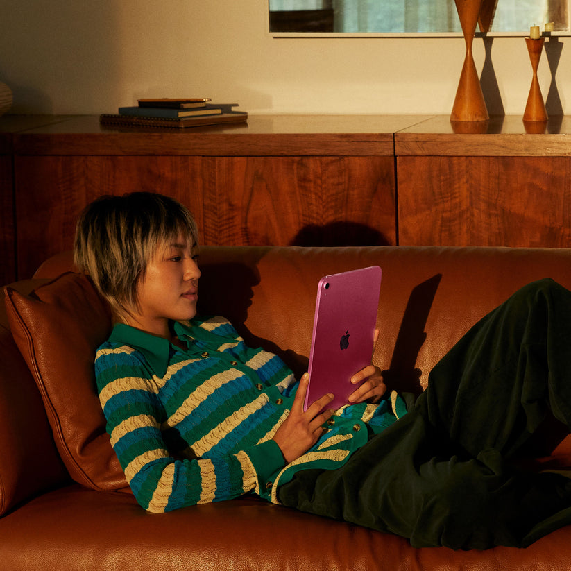 iPad_A16_WiFi_Silver_PDP_Image_Position_6__en-AE