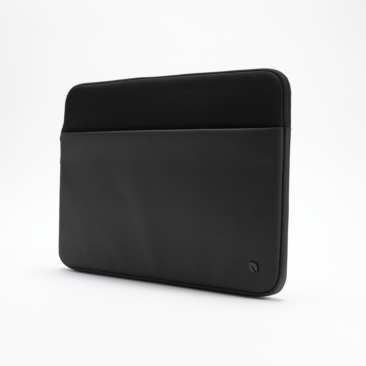 Incase A.R.C. Sleeve For 16-Inch Laptop - Black