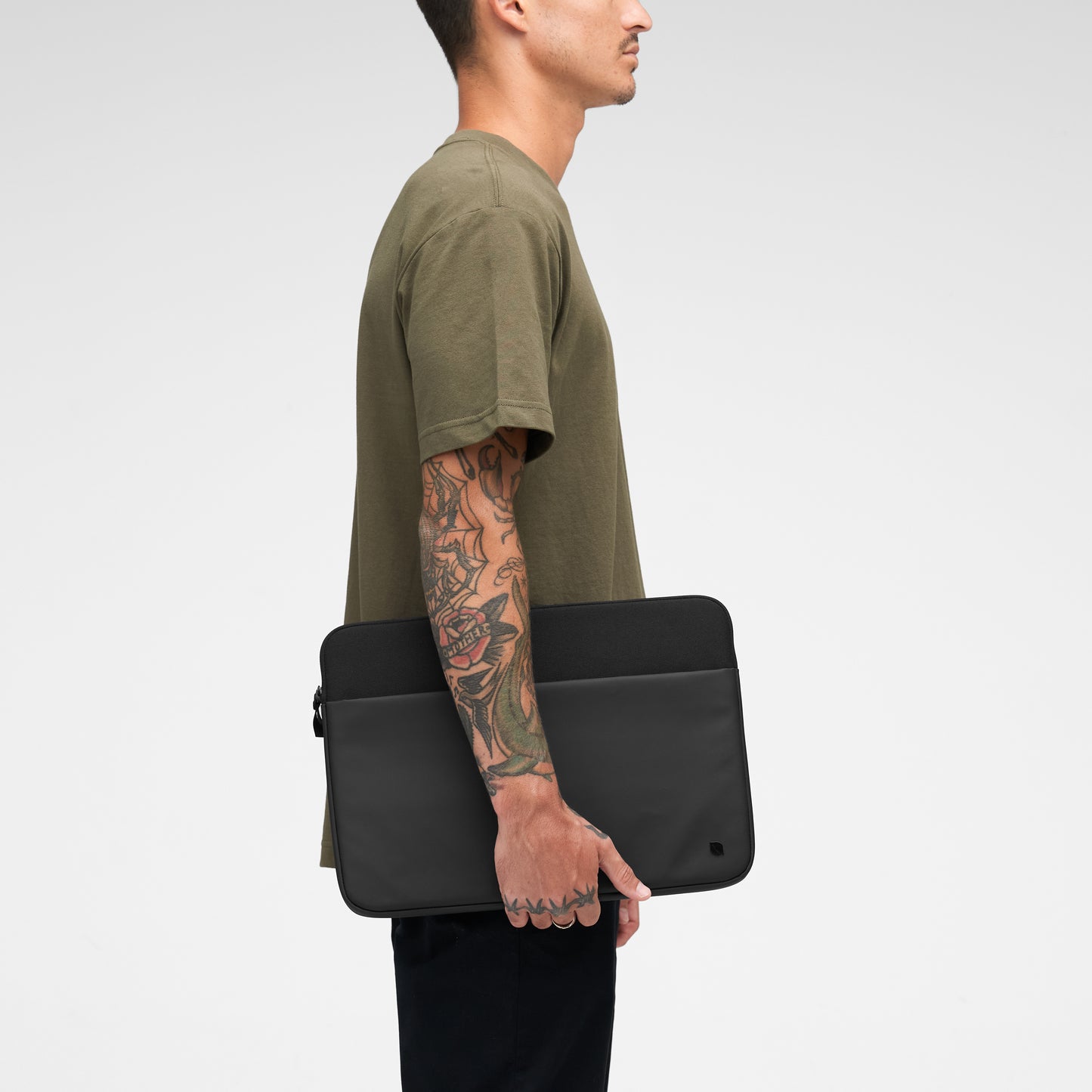 Incase A.R.C. Sleeve For 16-Inch Laptop - Black