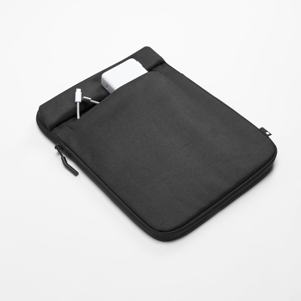 Incase Crosstown Sleeve For 14-Inch Laptop - Black