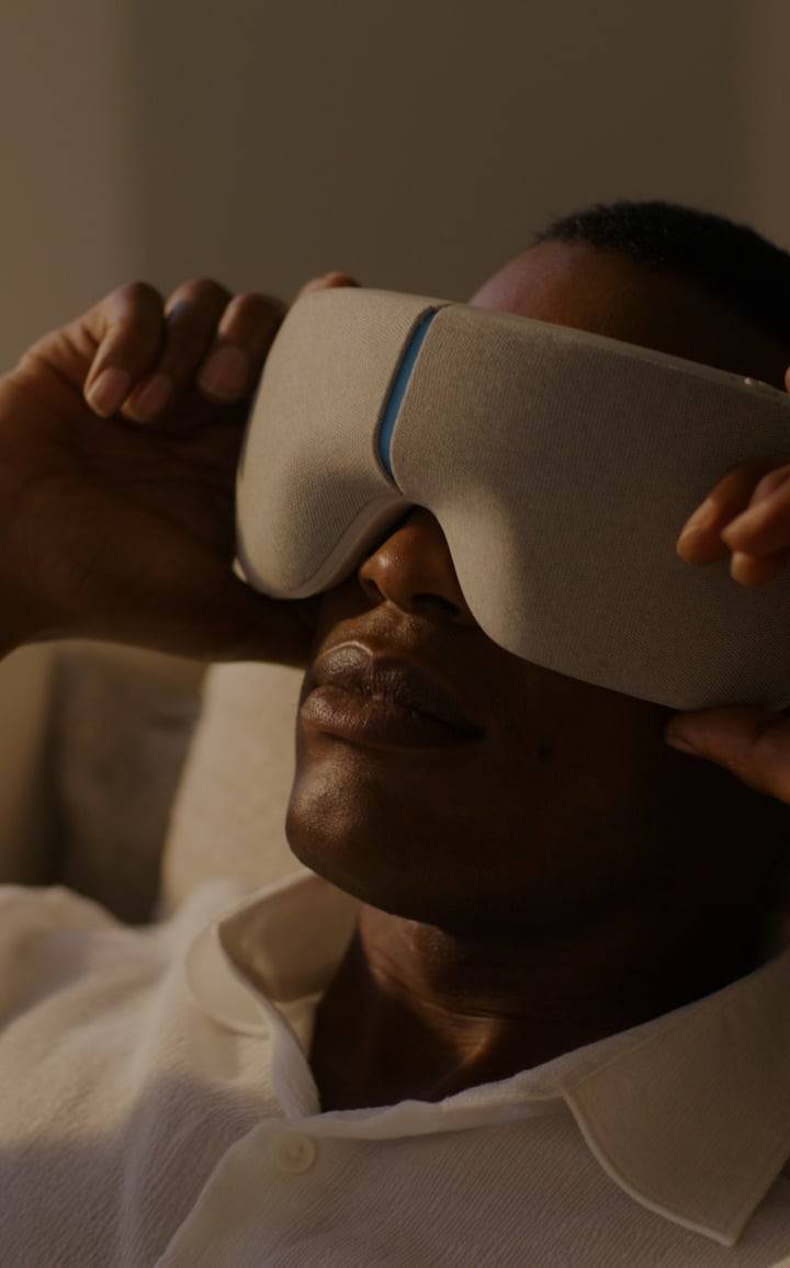 SmartGoggles_White_(Smart_wearable_for_sleep,_focus,_and_stress)_image_position_8