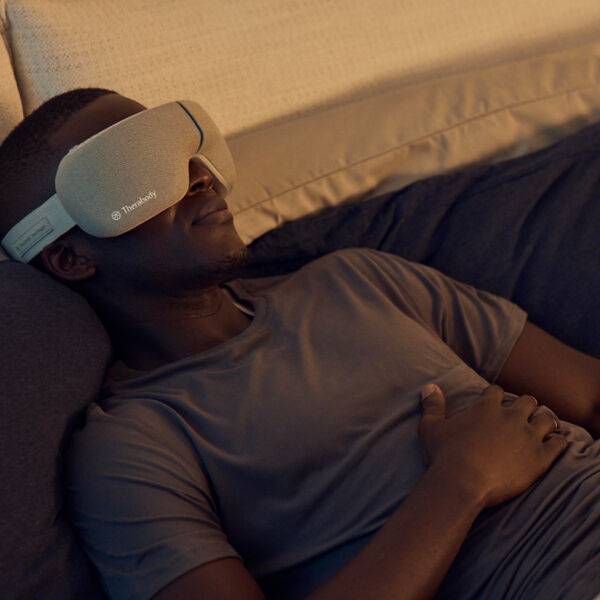 SmartGoggles_White_(Smart_wearable_for_sleep,_focus,_and_stress)_image_position_11