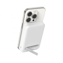Belkin Powerbank Qi2 15W Wireless 8k Kick Stand White