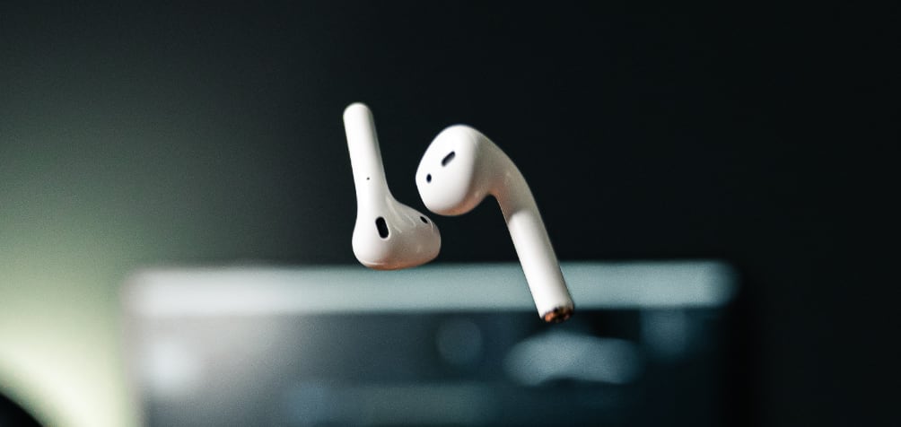 AirPods 3 vs. AirPods Pro: which one to buy? - iSTYLE Apple UAE